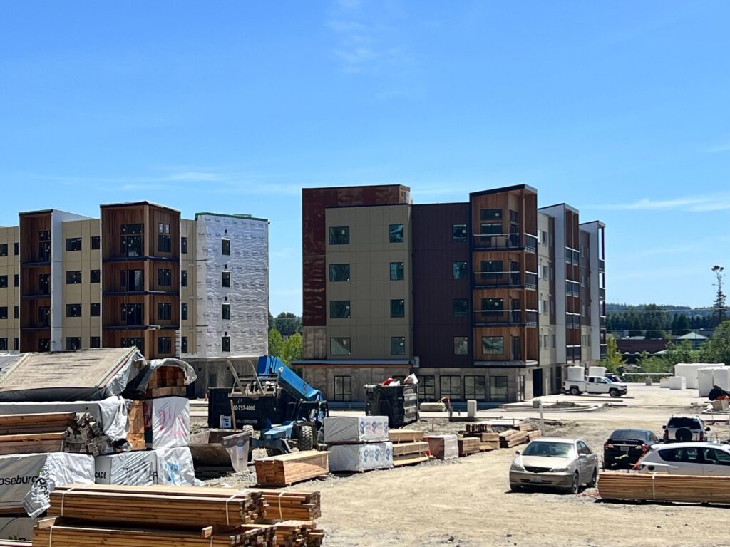 A picture of the Cedarside Community in Stanwood, WA that is still under construction.